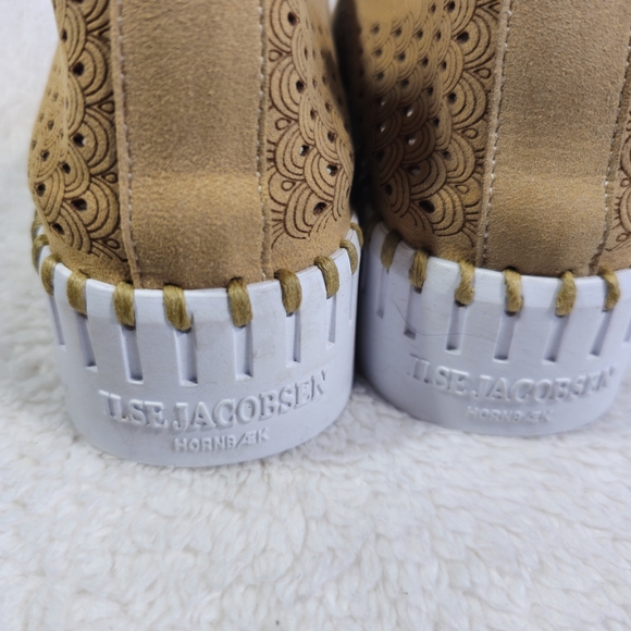 ILSE JACOBSEN Tan and White Tulip laser cut slip on sneakers size 6 - Picture 8 of 11